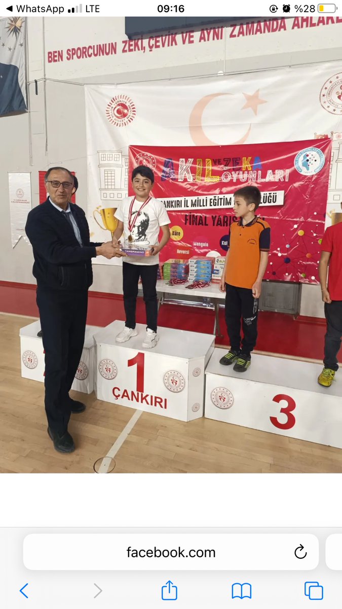 Şehitler İlkokulunda açtığımız  Akıl ve Zeka oyunları kursundan büyük başarı😇
PENTAGON iL BİRİNCİSİ ERAY USTA,QBİTZ İL BİRİNCİSİ MEHMET ALİ ARSLAN,EQULİBRO İL İKİNCİSİ REYYAN ÖZCAN,KÜRE İL DÖRDÜNCÜSÜ EYMEN GÜRBÜZ oldu.Erdal AKDAĞ öğretmenizi ve öğrencilermizi tebrik ederiz🏆