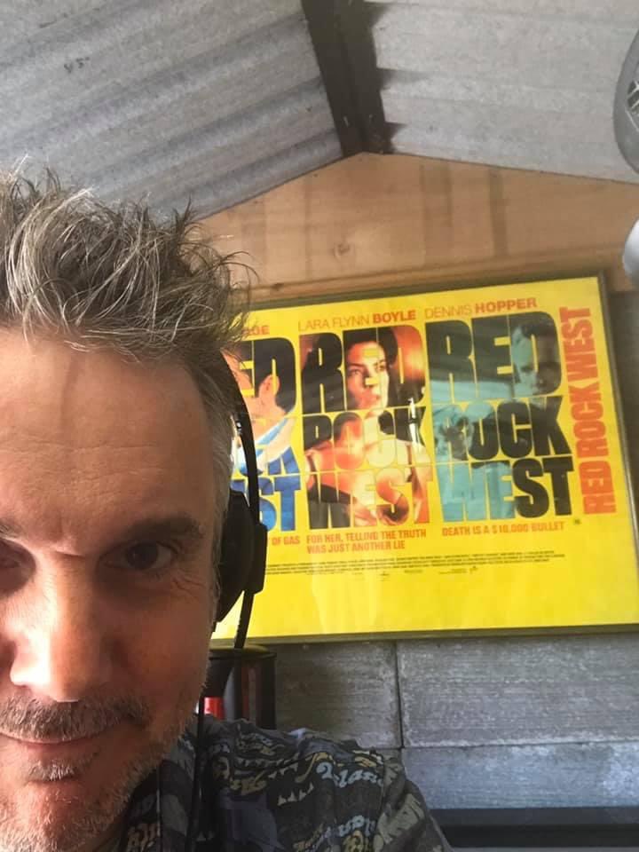 HYWEL_ROBERTS's tweet photo. Ah, the heady days of lockdown four years ago today when I did a presentation from mi garage/bar๐๐
#brewEdisolation
@MrEFinch @MarkGoodwin8 @beckycarlzon https://t.co/p8ahe36SsG