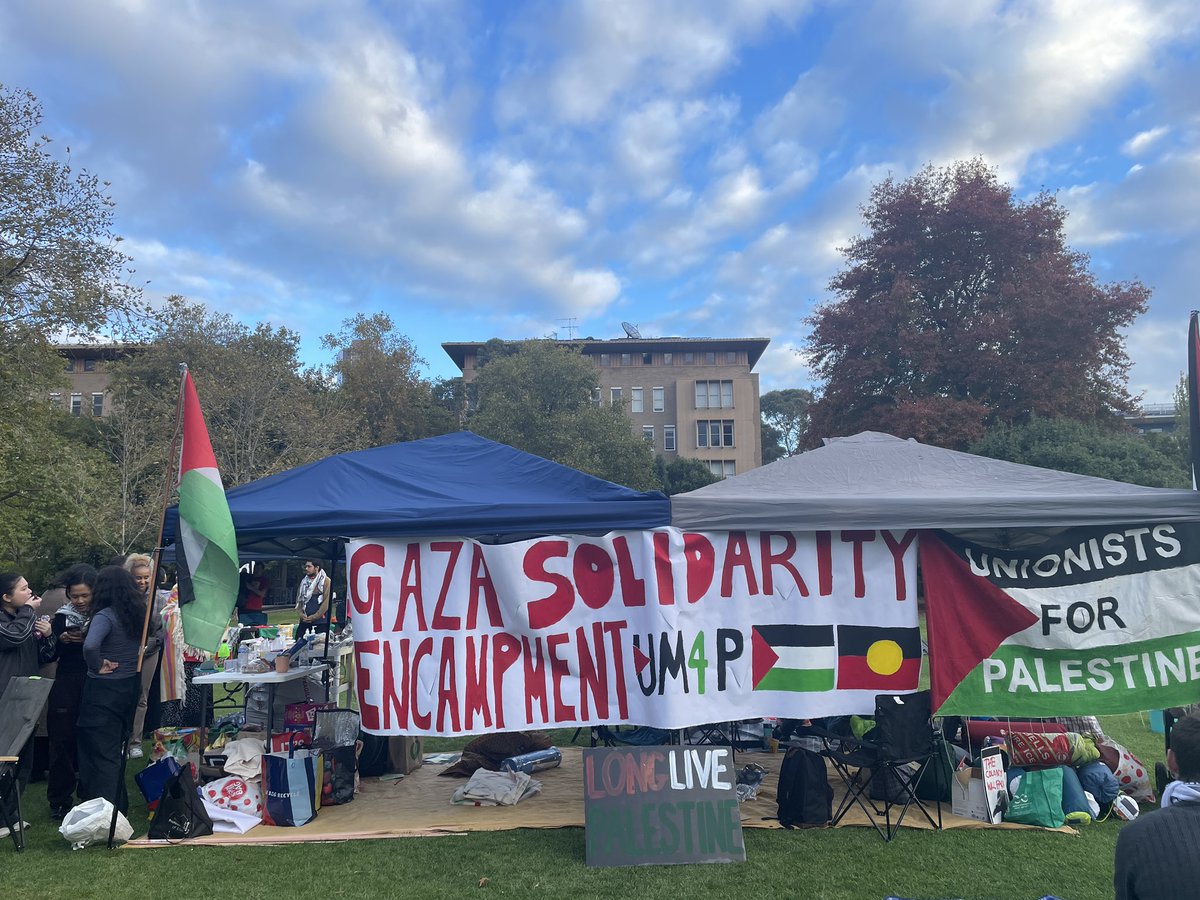amazing energy down at the @Umelb4Palestine encampment. students, staff, everyone, come down and join! Free Palestine!