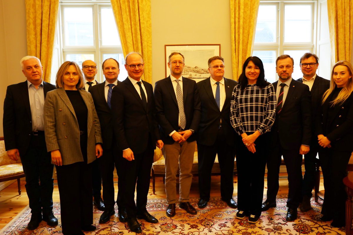 Fantastic meeting and engaging discussions with colleagues from #LithuaniaMFA and Lithuanian Ambassadors to Nordic and Baltic countries on #3B, #NB8, #security, #EUenlargement, #globalchallenges, #business, #trade, #Arctic. Together, we are stronger!