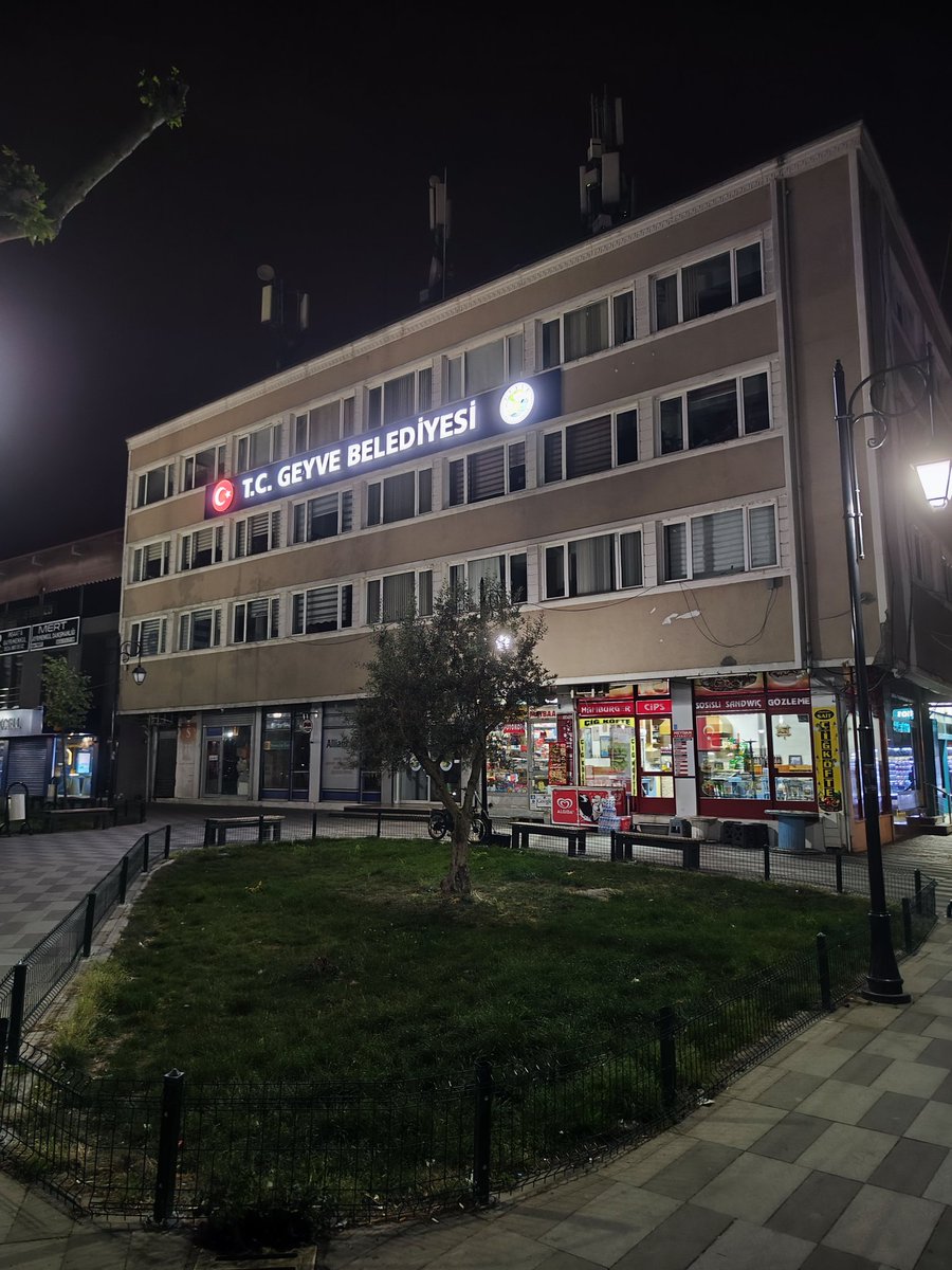 bdag160's tweet photo. @Darkwebhaber Geyve'de aynı AKP'den Yeniden Refah'a geçti ve T.C. eklendi... https://t.co/L6orwU0CtD