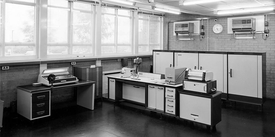 In 1963 Hatfield College of Technology established a digital computer unit. A suite of two rooms was set aside to house one computer, the Elliott 803. That year, the first computing course began with a first cohort of ten students, mostly women. For more: herts.ac.uk/uhpress/books-…