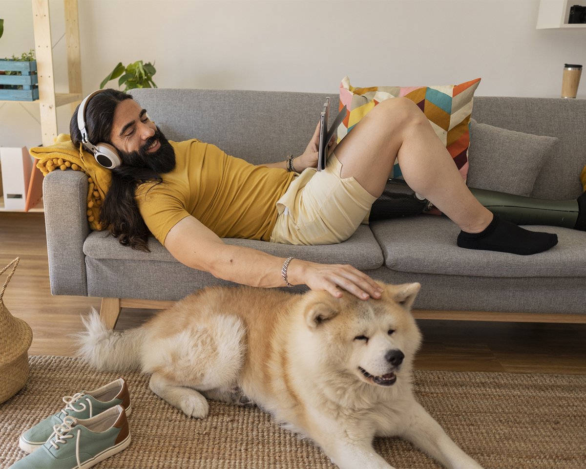 Zou jij luisteren naar een podcast van de faculteit Diergeneeskunde? En waarover zou die podcast moeten gaan? 🎧 Wij zijn benieuwd naar jouw mening! Vul onze korte enquête in en maak kans op een cadeaukaart van 10,- euro: survey.uu.nl/jfe/form/SV_78…