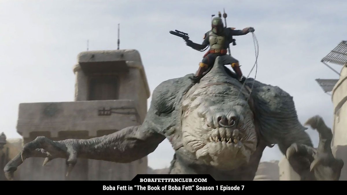 #BobaFett on his rancor in #TheBookOfBobaFett Season 1 Episode 7

Boba Fett played by Temuera Morrison with stunts in this episode (and likely this shot) by series stunt coordinator J.J. Dashnaw who was also in 3 prior episodes as Fett

#BobaFettFanClub #StarWars #DailyFett (1/2)