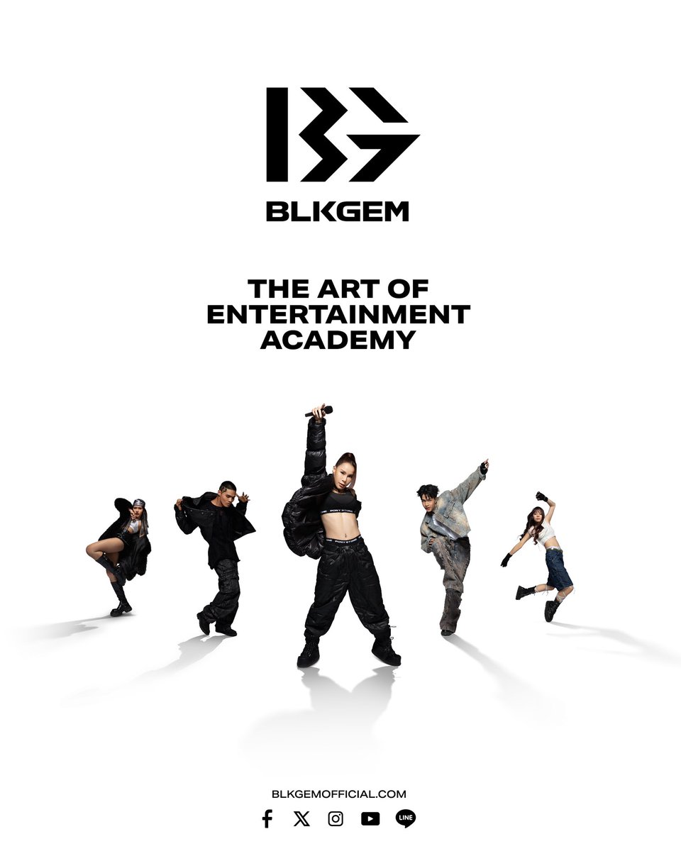 blkgem_official's tweet photo. BLKGEM

สถาบั��ที่ถูกสร้างขึ้นมาเพื่อยกระดับวงการบันเทิงไทยไปสู่ระดับสากล ด้วยจุดแข็ง 4P 
เราเชื่อว่าจะสามารถสร้างบุคคลากรทั้งเบื้อง���น้าและเบื้องหลังของวงการศิลปินไทยที่ได้มาตรฐานสากลและมีเอกลักษณ์เฉพาะตัวซึ่งจะสามารถพัฒนาเป็น Soft Power ของไทยอย่างแท้จริง

#BLKGEM https://t.co/UZVd208HAg