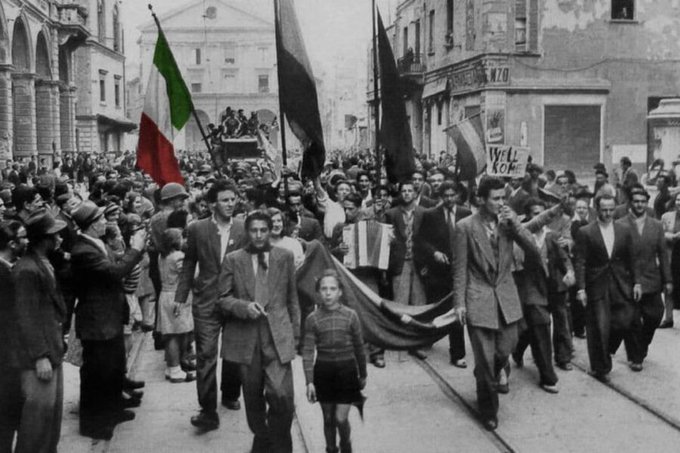 Carmela_oltre's tweet image. "Può rinascere ancora "💪
#Italia

Buon #25aprile_antifascista 
A tutti i #resistenti 🙏
