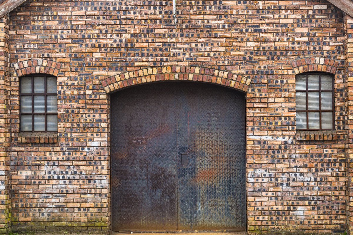 The fabulous frontage of the forge at Penclawdd on Gower

… from the series ‘Welsh Walls’ …

#wales #uk #swansea #walls #gower #penclawdd #photography #travelphotography #landscape #townandcountry #coastandcountry #welshwalls #rural #urban #steel #brick #ThePhotoHour #door