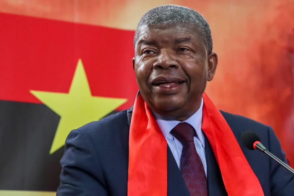 AfricaFactsZone's tweet image. Angola&apos;s President Joao Lourenco has increased the minimum wage from $84 to $120 monthly.

The monthly salary of Senior Military Personnel and Medical Staff Members has been increased to $2,150.