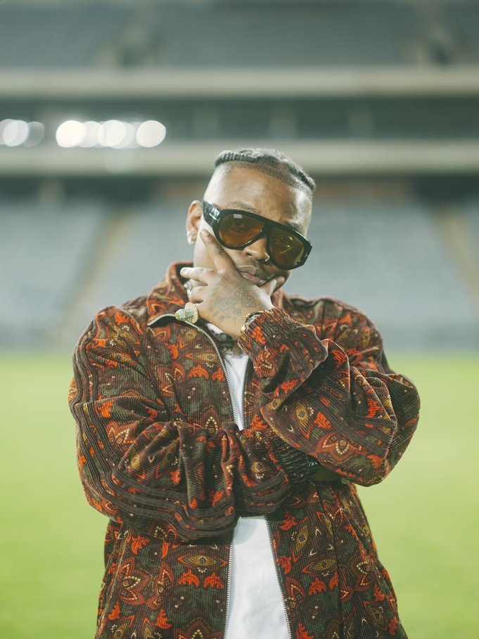 Yfm's tweet photo. WIN a R2000 adidasZA voucher on #HomeRunWithAyandaMVP!

Step 1: Watch the latest Focalistic music video 👉 https://t.co/raAUzEtb2s
Step 2: Name 3 local superstars you spotted in the video using #AdidasXFocalistic + tag yfm

Don't miss out on this electrifying collaboration! https://t.co/gLZksl1CKg