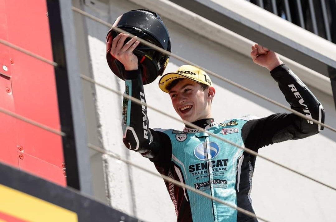 British Talent Cup Rider Report

Lucas Brown

Wow what a weekend where do I even start 🫣

Qualifying: p2 +0.190
I had a really good qualifying session I was on my own for almost the whole time I was slowly dropping my times until the last lap where I got caught up in traffic so
