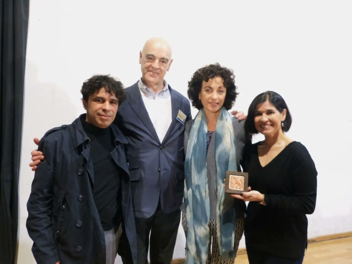 El Premio Madiba de #socialmed24 fue para Mar Navarro por 'El silenci d'Alma' 🏆. Las personas internas del Centro Penitenciario de Picassent debaten y otorgan cada año este galardón al mejor corto valenciano.

#DerechosHumanos
#Juventud #Futuros
🔗festivalsocialmed.com/programacion-2…