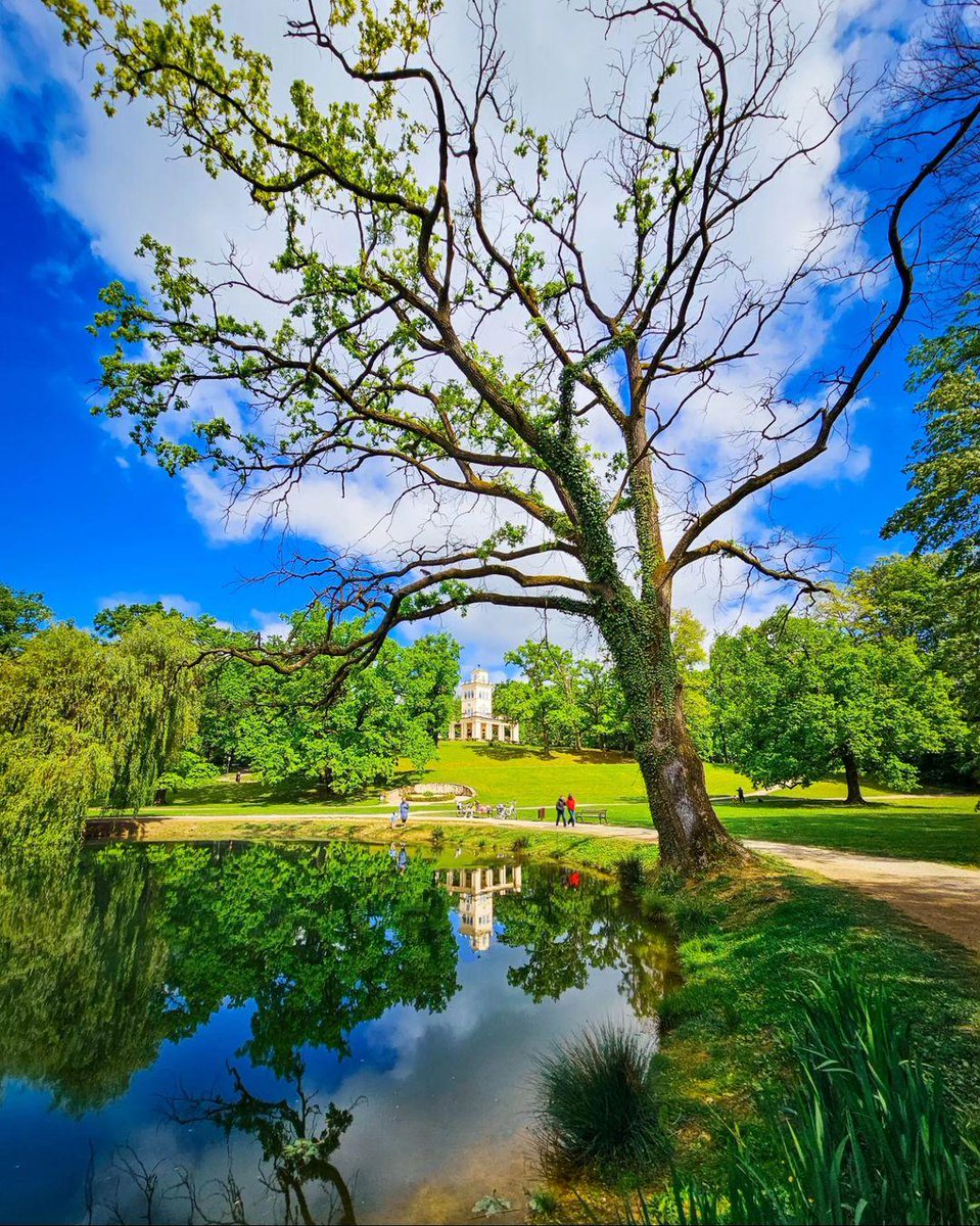 Instagram photo of the week! Beautiful Park Maksimir is an ideal place for a picnic. Photo by m.a.s.s.a.l Follow us on Instagram.com/CroatiaFullOfL… and share your #CroatiaFullOfLife photos and reels!