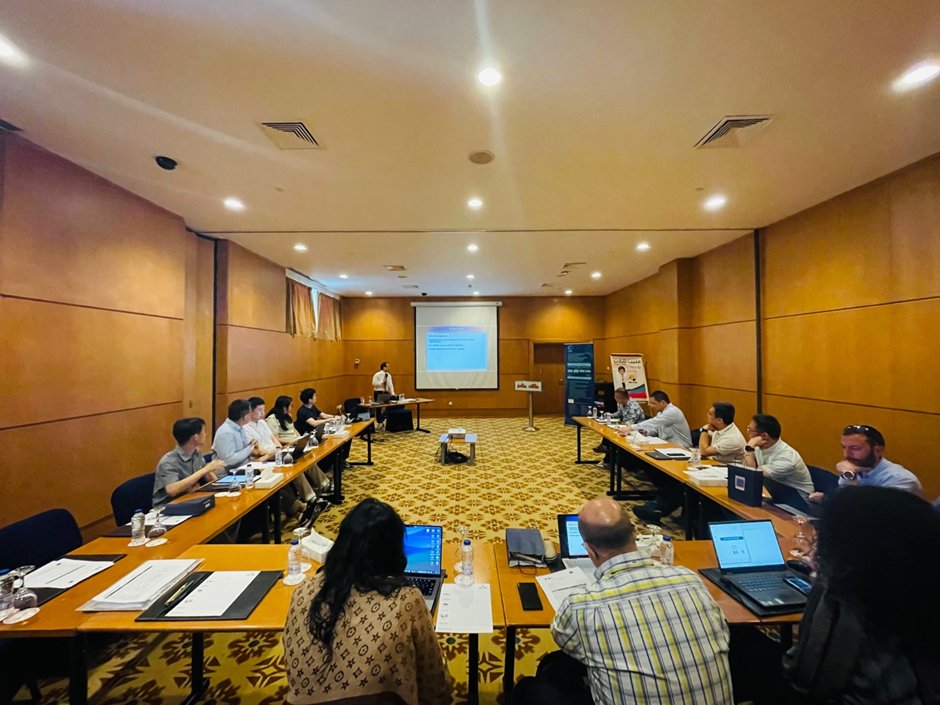 BCES_UoB's tweet photo. COCOOL RISE

The 24M #CO-COOL project meeting was successfully held in #Sharm EI-Sheikh, Egypt with a charming bay on 18th-19th April hosted by our Egyptian partner @NVEC.  In this hybrid event, project partners shared their research results in cold thermal storage. https://t.co/lxOnQFmYW8