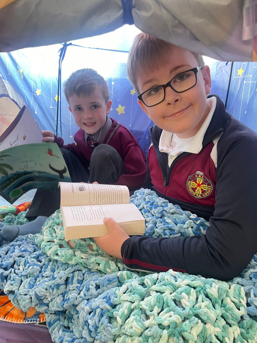 midletoncbs's tweet image. 2nd Class enjoying Cosy Reading Day! 📚