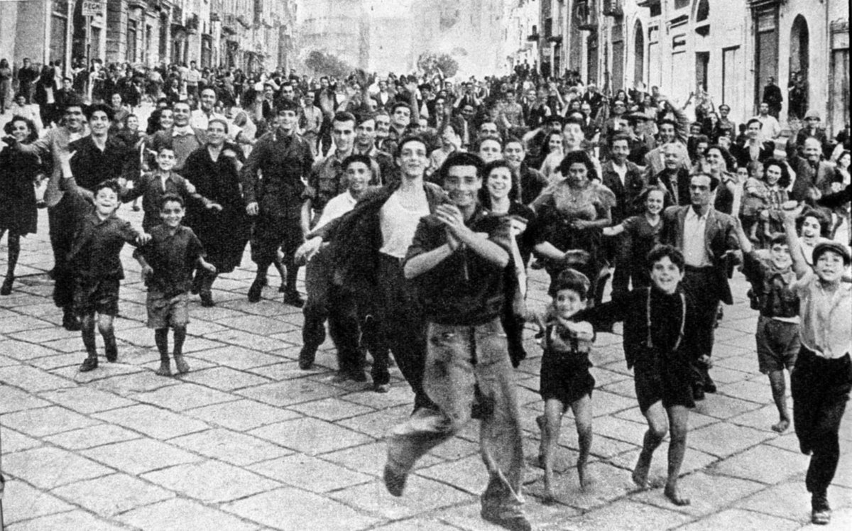 “La libertà è come l’aria: ci si accorge di quanto vale quando comincia a mancare”. (Piero Calamandrei)
La libertà non può fare a meno della memoria. Buon #25aprile 🇮🇹