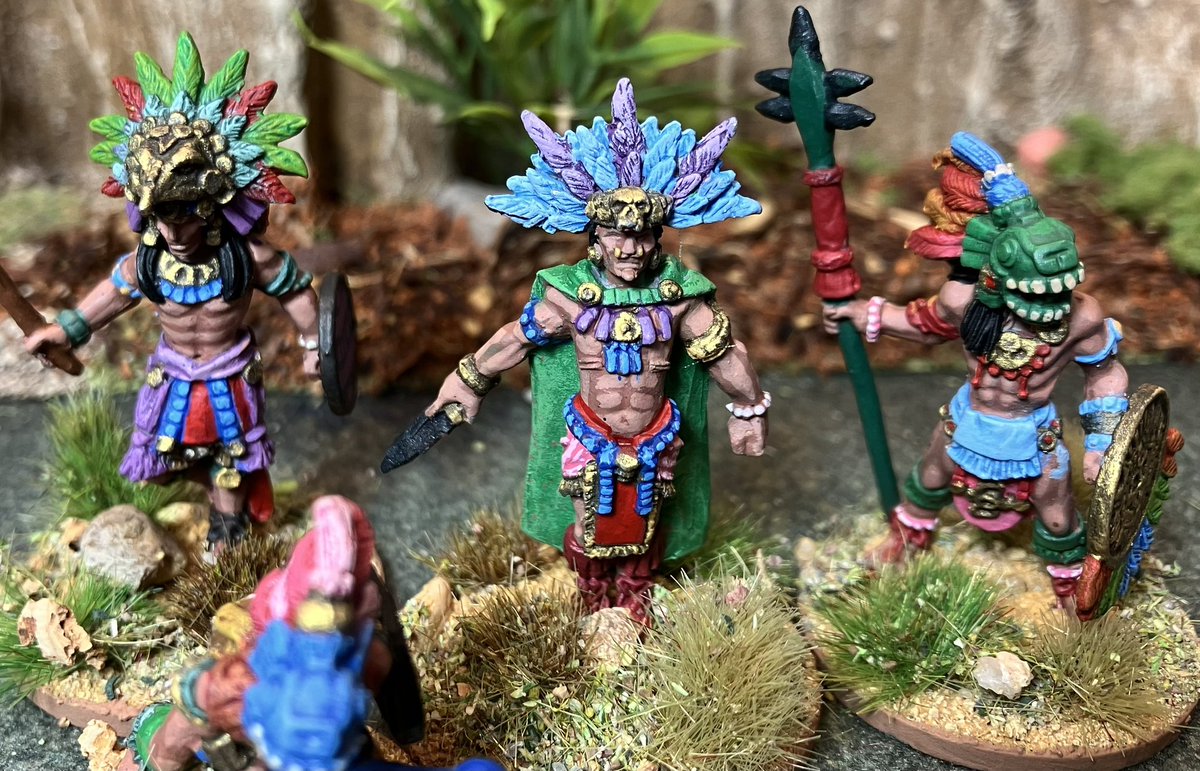 Warfare in the New World - Aztec High Priest and Bodyguard. 
#28mm #Aztec