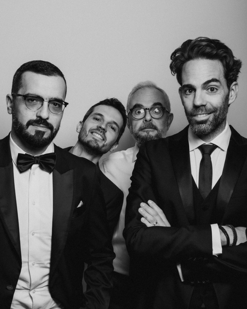 ¡Son un GRAN TEAM!

#sinapsis10 #SinapsisAgency10 #SinapsisAgency #WeareSinapsis