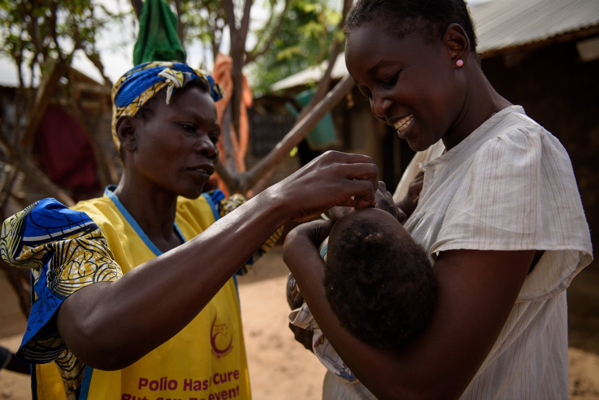 Real-life🦸‍♀️🦸‍♂️heroes. These community health workers show us that it is #HumanlyPossible to build a future where every child not only survives but thrives. Thanks to @gavi, @WorldBank @GlobalFund, @UNICEF continues to support community health workers in #SouthSudan