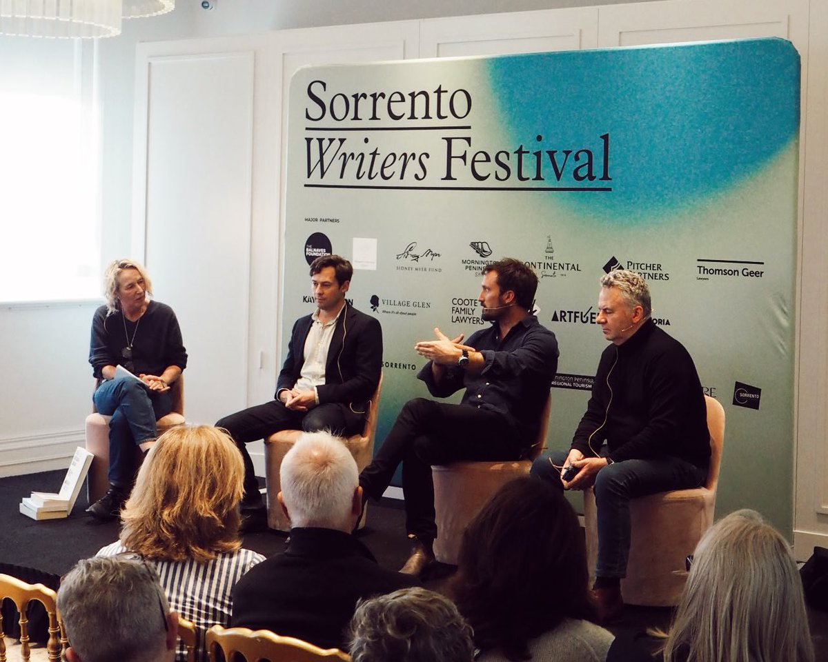 A full house at @SorrentoWritFes today for ‘War and Words: Why documenting conflict and terrorism matters’ featuring MUP author @andrewquilty, Nick McKenzie and Michael Veitch with @SallyWarhaft moderating