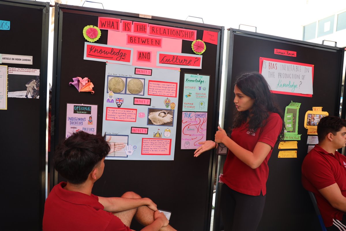 Stonehill_SIS's tweet image. Our Grade 11 students showcased their intellectual prowess at the Theory of Knowledge exhibition, delving deep into pivotal themes including identity, culture, knowledge, and history. #SISLearns #ibdp #tok #education #ibschool
