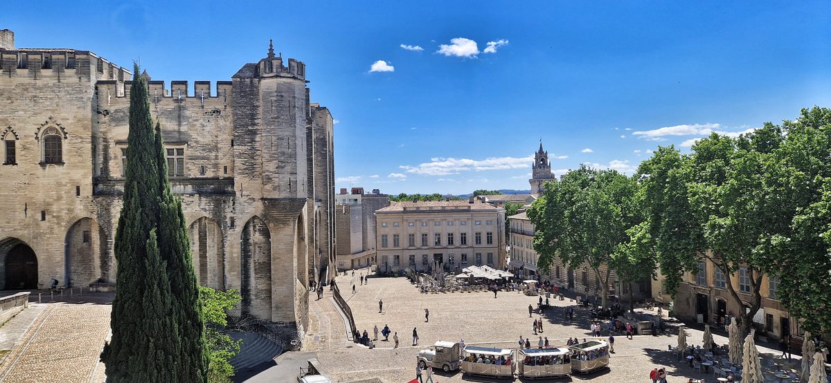 Liebe Grüße aus Frankreich, Avignon 🥰