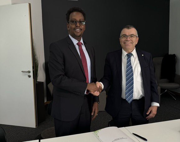 #SIMAD University in #Mogadishu and Technische Hochschule Mittelhessen University of Applied Sciences in #Germany have signed a historic MoU to boost academic and cultural exchange. This opens doors for faculty/student exchanges and joint research.