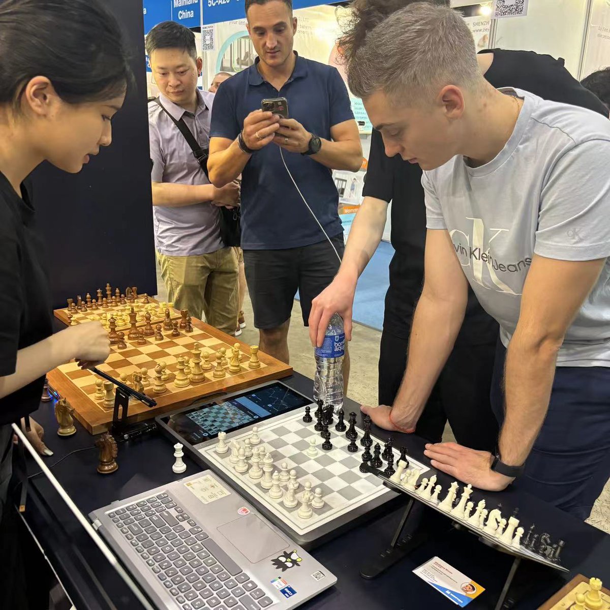 Chessnutech2022's tweet image. 📷 Snapshots from the Exhibition! 📷
.
Check out these behind-the-scenes moments captured at our booth. Whether everyone stopped by for a demo, a chat, or just to say hello, we're grateful for each and every interaction. 📷
.
.
#Chessnut #HongKongElectronicsExpo