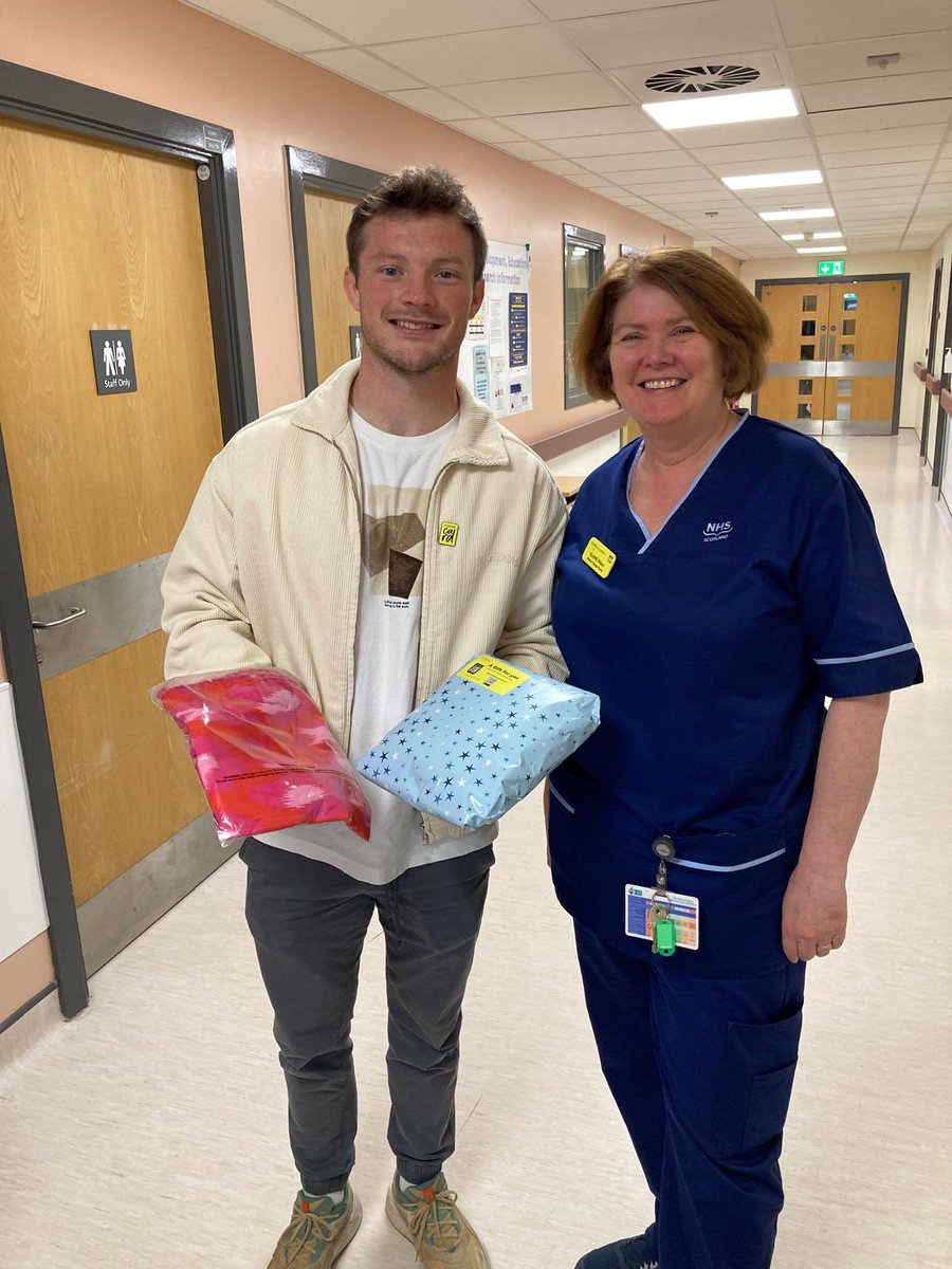 cancercard_'s tweet photo. Yesterday our charity patron, George Horne and CEO @IanPirrie6 went along to Beatson Cancer Charity to drop off a batch of our comfort boxes and @ScampandDude scarves! 

The products in these boxes mean so much to cancer patients and we are honoured to be able to provide them. 💛 https://t.co/UX64IYYrlS