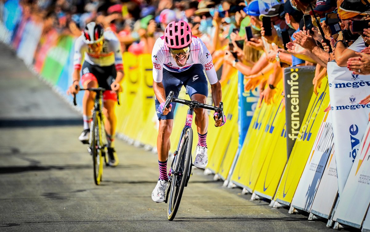 🥳 Joyeux anniversaire au vainqueur du #Dauphiné 2020 🇨🇴 @danifmartinez96 ! 🥳 Happy birthday to the 2020 #Dauphiné champion 🇨🇴 @danifmartinez96!