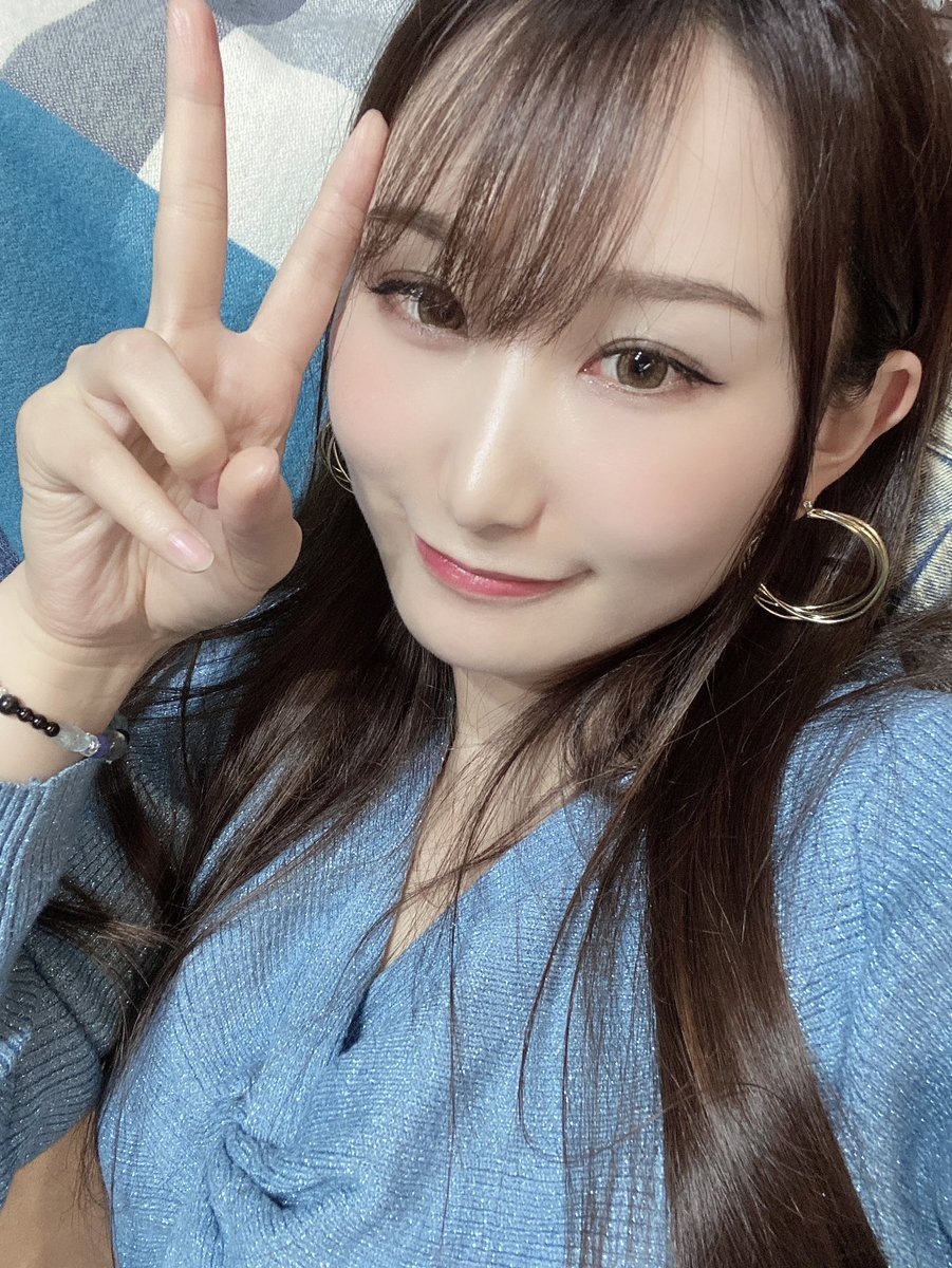 eritanplanet32's tweet photo. リポスト🔁（旧リツイート）のご協力お願いします🙇‍♀️Please repost🙏

こんにちは🫶
今日は天気良くて嬉しい☀️💕

✼••••✼

❤️‍🔥4/25①リポスト対象投稿 
#RP希望 #拡散希望　

 #MissBouquet #ミクチャ #KURAUDIA #アルファブランカ #フォロバ100 #メイク https://t.co/4qdJfS9QqI