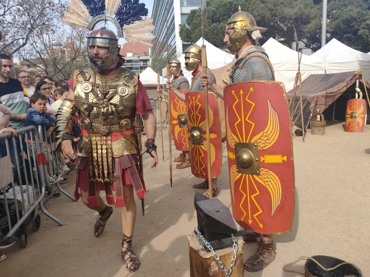 📯Arriba la XIX MAGNA CELEBRATIO, el festival romà de Badalona📯 ✅Un cap de setmana per descobrir el 🏛️Museu i els espais de la ciutat romana de Baetulo gaudint de les recreacions històriques, els tallers per als més petits i les exhibicions i espectacles🗡️ Hi esteu convidats!