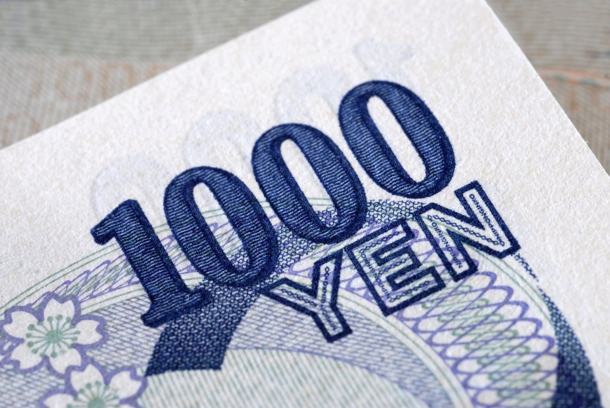 PhoenixFX_Ltd's tweet photo. Discover the potential impact of Japanese intervention to bolster a weak yen. Join us as we explore this critical forex strategy. 
#phoenixfxltd #ForexInsights #YenIntervention https://t.co/cz9Eec1l2V