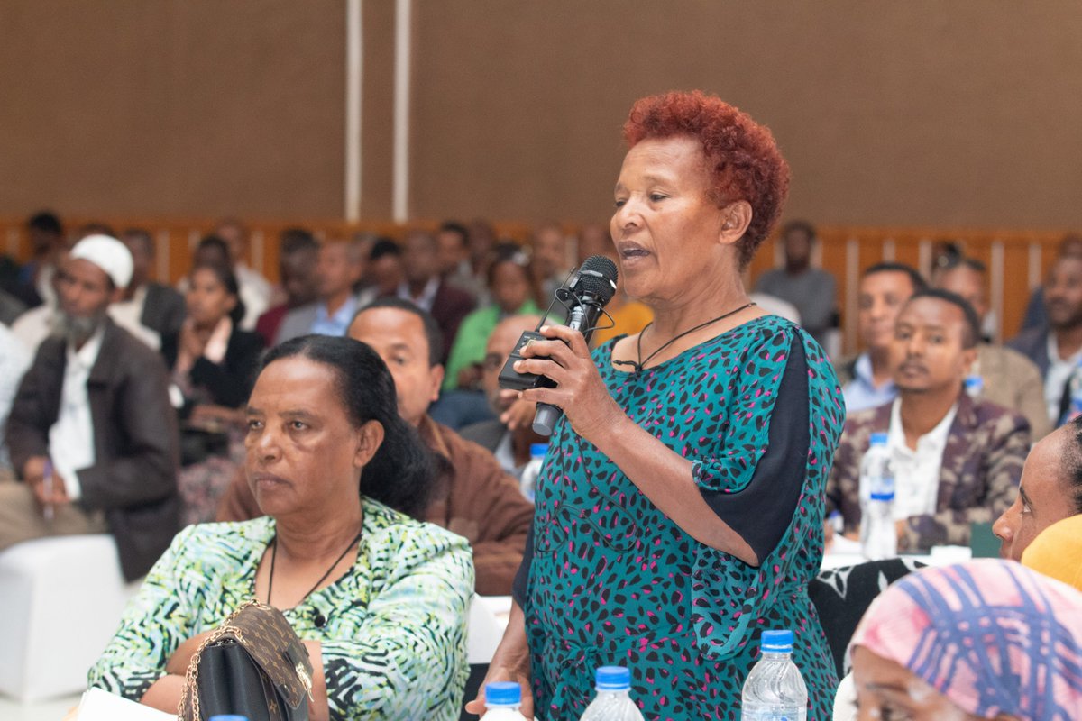 Addis Ababa🇪🇹 hosted a two-day conference on HIV/AIDS, uniting key figures from various sectors to address the issue. Discussions emphasized the need for comprehensive approaches & renewed commitment to combat the virus. #HIVAIDS #AdvocacyConference 
haileromanfoundation.org/advocacy-confe…