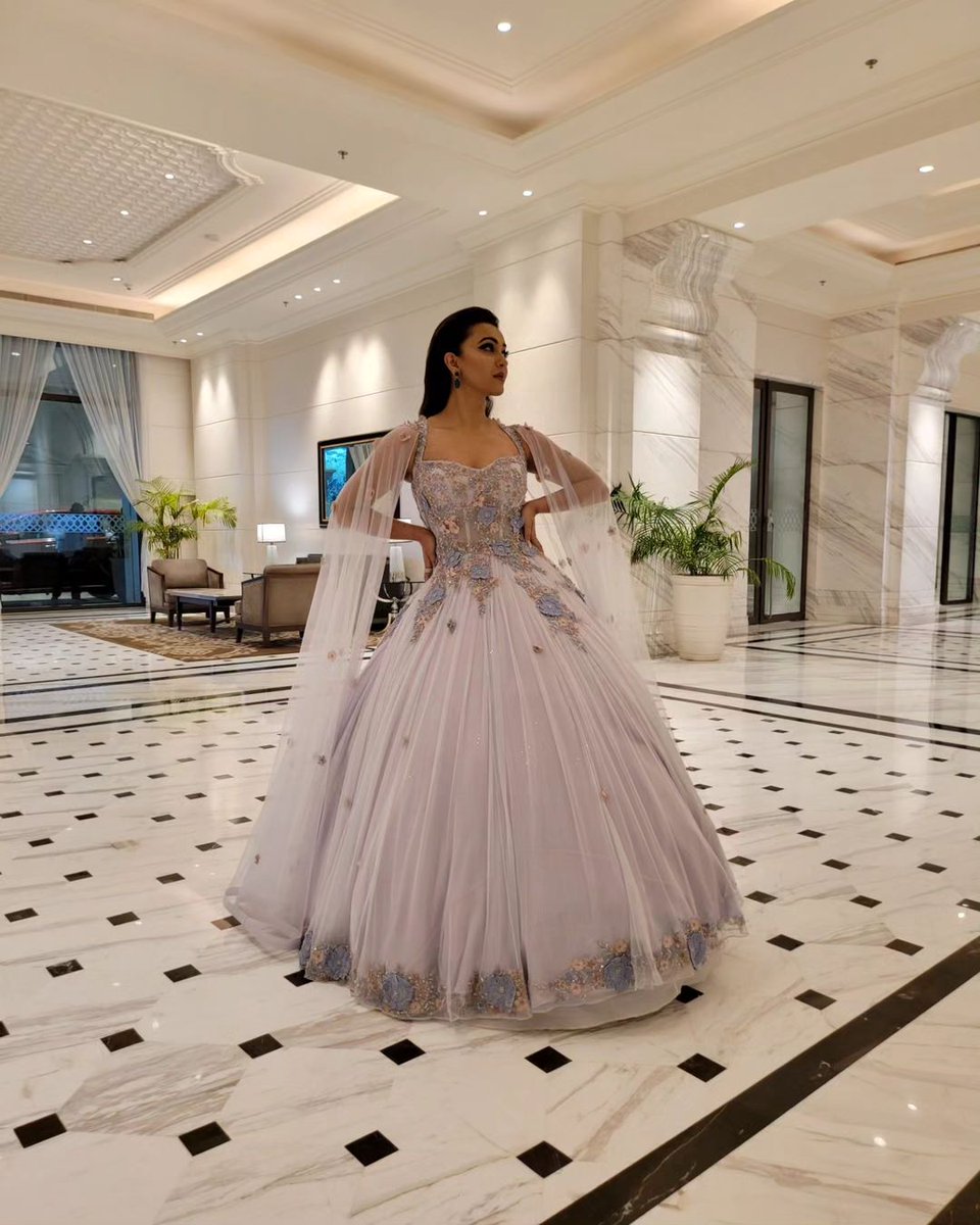 #koushanimukherjee effortlessly channels her inner princess in this gorgeous lilac gown ✨