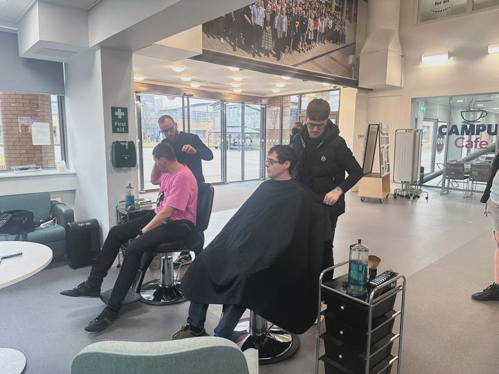 Barbering students are holding a pop up shop in Building 1 on the square, giving free haircuts, trims and beard trims. 💇 The team will be there from 1pm-4pm 💈