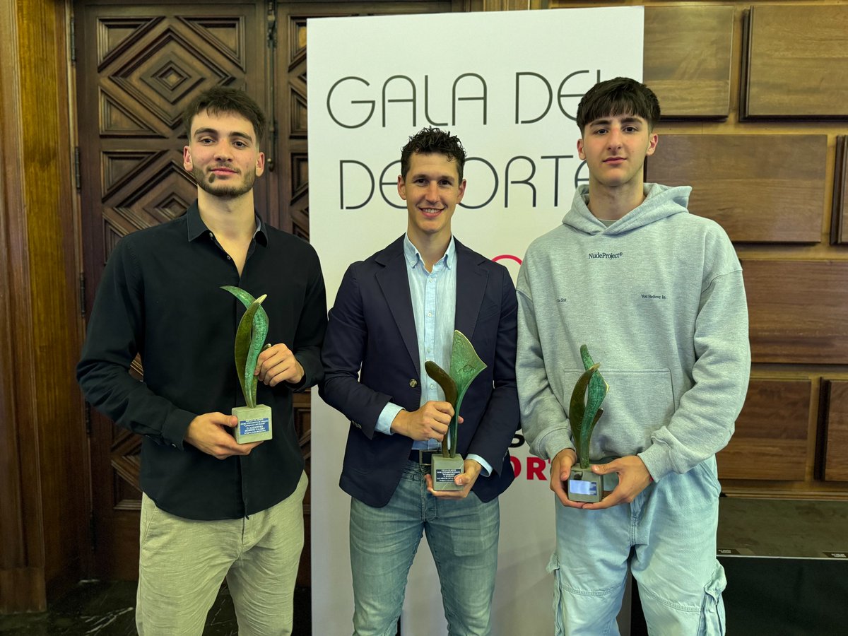 🏆 Rodrigo San Miguel (@Rodsanmi00), Lucas Langarita (@LucasLangarita) y Álex Moreno, reconocidos en la Gala del Deporte de @zaragoza_es ¡Enhorabuena a los tres! ❤️🦁 🔗 tinyurl.com/GalaDelDeporte