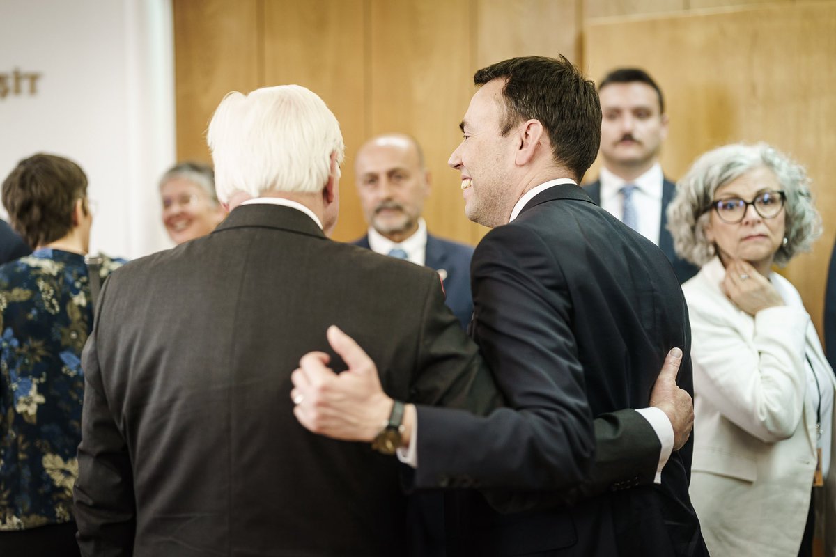 Zurück nach Berlin: eindrucksvolle Reise mit dem Bundespräsidenten, viele Gesprächen und Begegnungen. Danke an all die Menschen, die diese Reise im Hintergrund organisiert und begleitet haben. Und danke für die Gastfreundschaft 🇹🇷🤝🇩🇪 Fotos: Bundesregierung/Denzel; @tccb.gov.tr