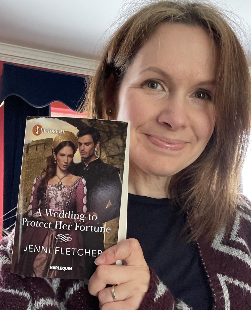 Publication day for my #Tudor thriller romance 🙌🥳⚔️ I've even coordinated my outfit! @MillsandBoon 
bit.ly/3TzqcCi