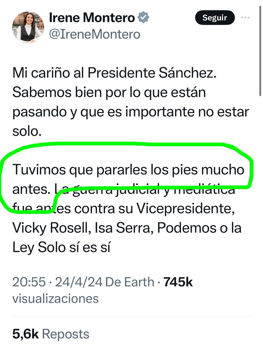 Aquí 👇🏼las niñas de El Resplandor todas a una, se ve que tuitean en la oficina en sala de reuniones. Los tuits son un calco en sí, y ese deje de rojas malnacidas amenazando con “deberíamos haberles parado los pies..” Fracasadas! #SanchezDimision #ConVoxOConNadie #TeamVox