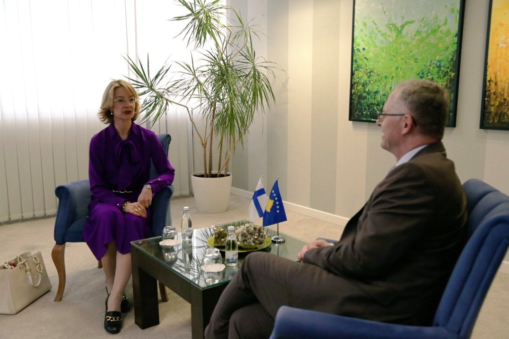 Delighted to receive yesterday MP & former EU Minister of 🇫🇮@TyttiTup. We discussed recent developments, membership in the CoE, govt. reforms, emphasizing the commitment towards a more prosperous future. As our bond grows stronger thank you for your continuous support towards 🇽🇰.
