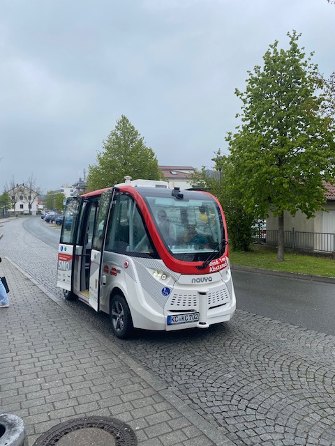 CZinMunich's tweet photo. Skvělé setkání Česko-bavorského smart-regionu v bavorských Horních Frankách: Wunsiedel, Kronach a Hof. Témata: energetika, H2, autonomní mobilita a 5G! #EnergieparkWunsiedel @BayernInnovativ #coburguni #landkreishof #ZentrumDigitaleEntwicklung #PROPED @ed_mzvcr https://t.co/PwiDhA2ZUC