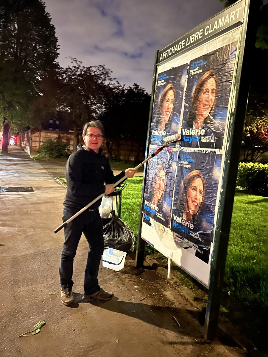 re_clamart's tweet photo. On ne lâche rien à #Clamart pour renforcer encore la dynamique sur le terrain pour @BesoindEurope et @ValerieHayer. 

Chaque voix comptera le #9juin2024 pour continuer à transformer l’#Europe. https://t.co/6BqUhjlMy1