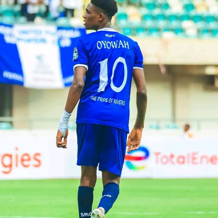 9jaPlayersNews's tweet photo. NIGERIA TALENT TO WATCH
ALEX Oyowah ๐ณ๐ฌ
Age: 20
Height: 188cm
Club: @RiversUnitedFC
Position: AM/RW/CM
Player role: Explosive Playmaker
Strengths: Aerial Duel, pace, technique, ball-driving, creativity.
Foot: Right
Similar Player: Jude Bellingham
Potential: 8/10
@FTalentScout ๐ https://t.co/FcpBDdBD2l