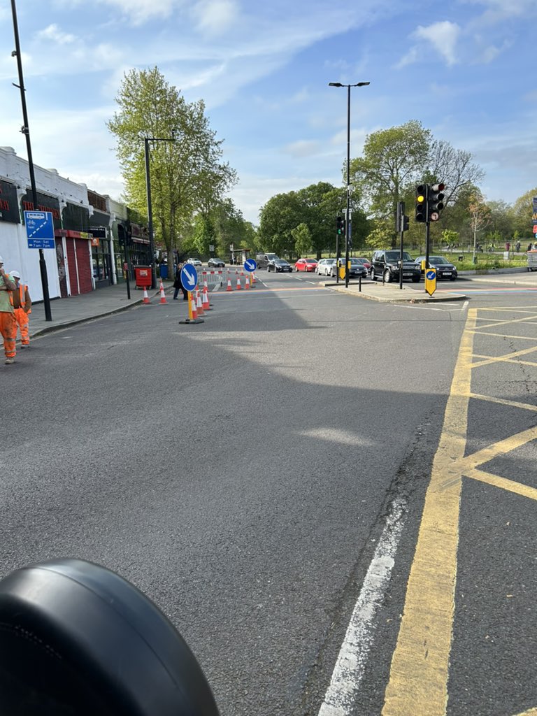 Been 2 days now since massive #HerneHill junction was coned off without any work at all taking place, causing huge traffic back-ups all the way up Croxted. <a href="/hernehillforum/">Herne Hill Forum</a> any ideas?!