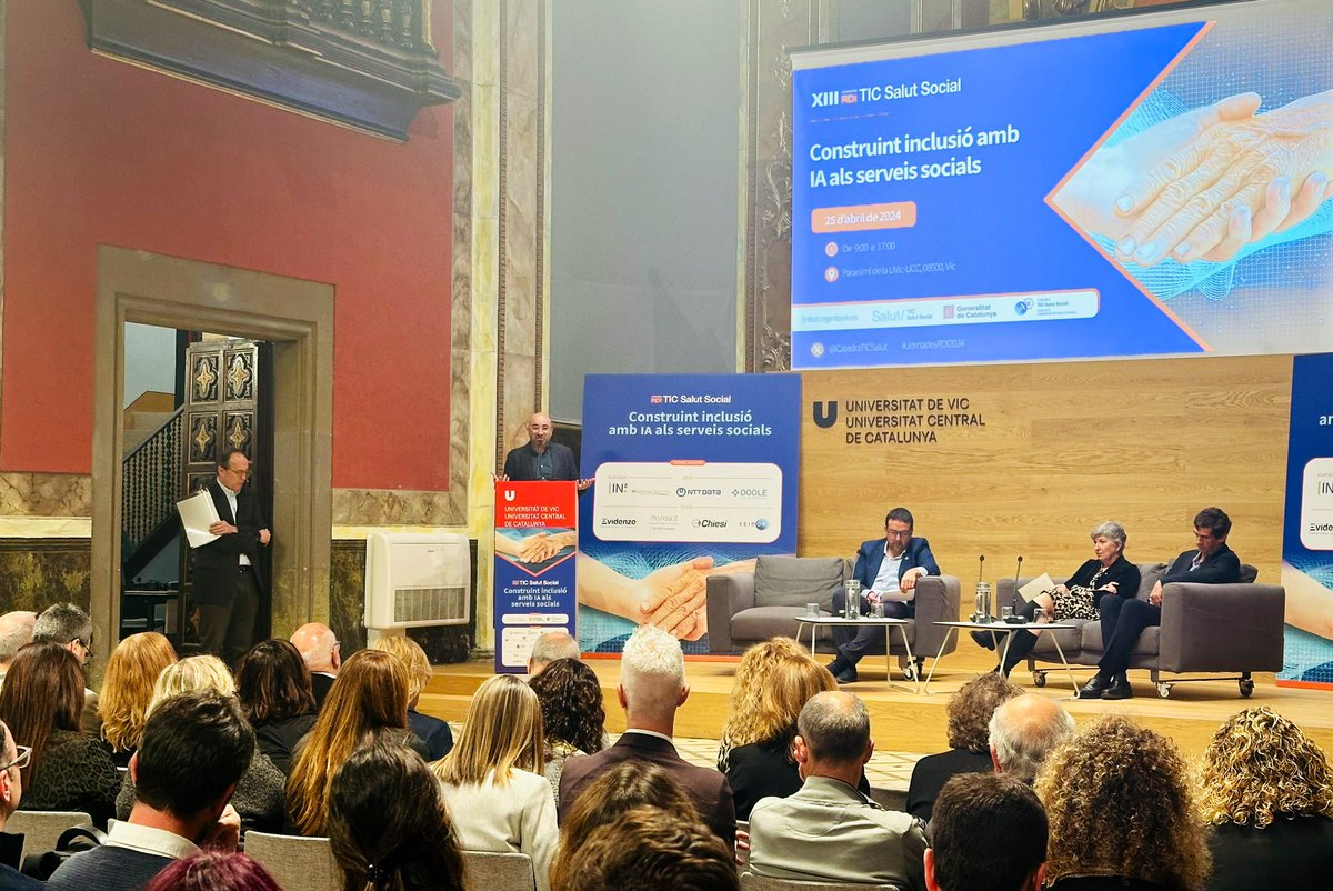 u_medicina's tweet photo. 🔴 El #paranimf de la @uvic_ucc reuneix professionals de la #salut i del sectors #social i #TIC per compartir i debatre els reptes de la inclusió amb #IA als serveis socials, en el marc de les #JornadesRDI2024
🔗Segueix les jornades aquí ➡️ https://t.co/6laCO0Dgf3 https://t.co/lNLjkBC4JV
