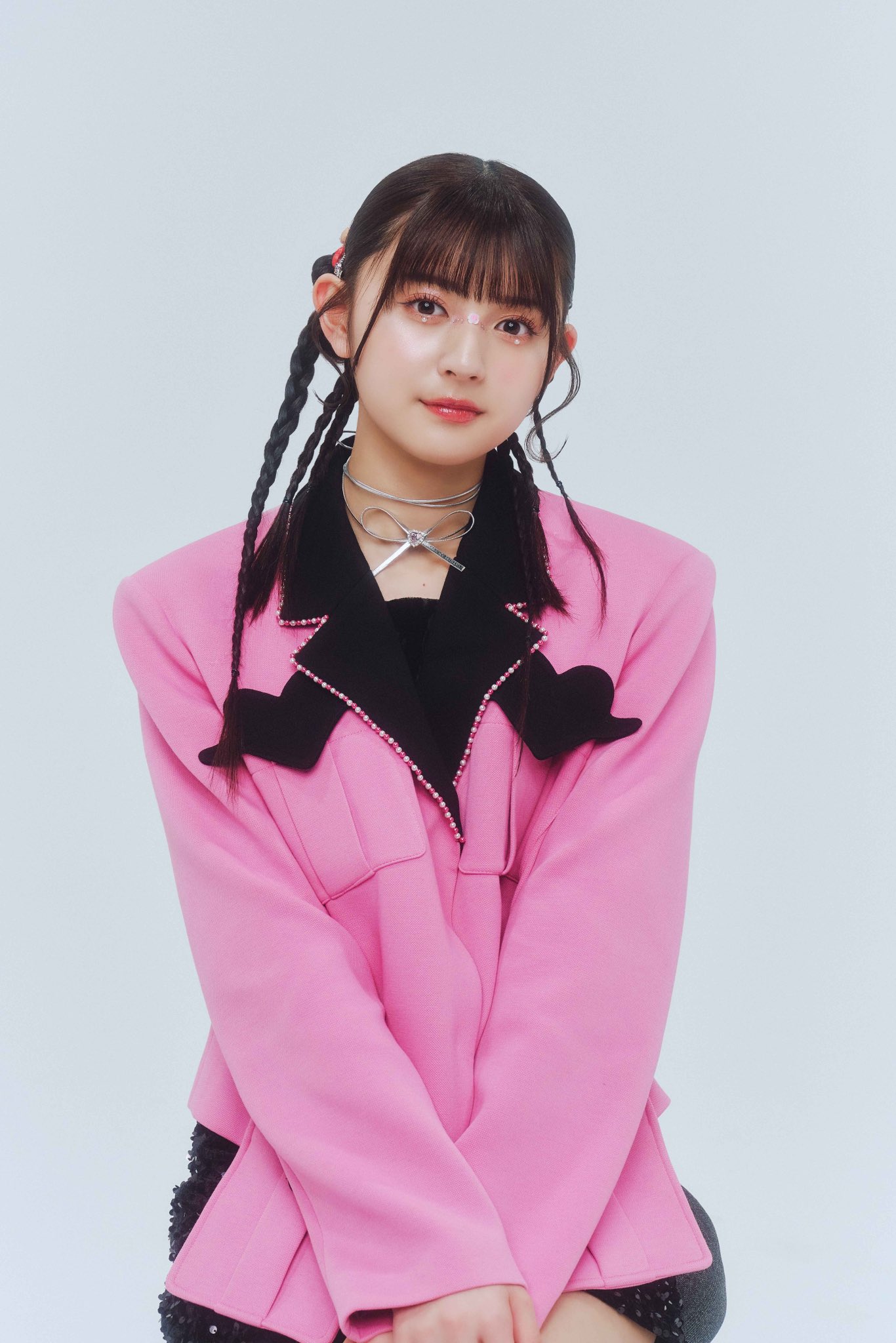 GL_vps0asAA9rdF?format=jpg&name=large