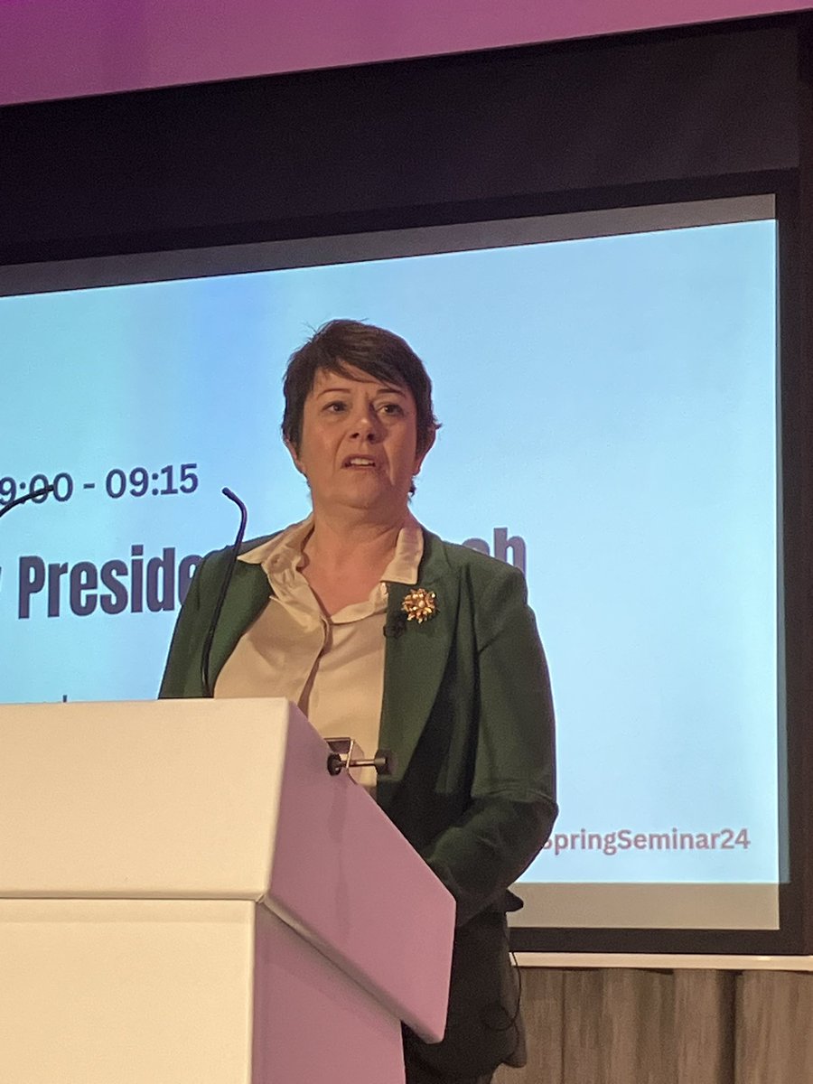 juliamaryross's tweet photo. #SpringSeminar24 @1adass @AdultPSWNetwork @BASW_UK New Presidents speech focussing on #workforce building new culture https://t.co/rSw0tvco4G