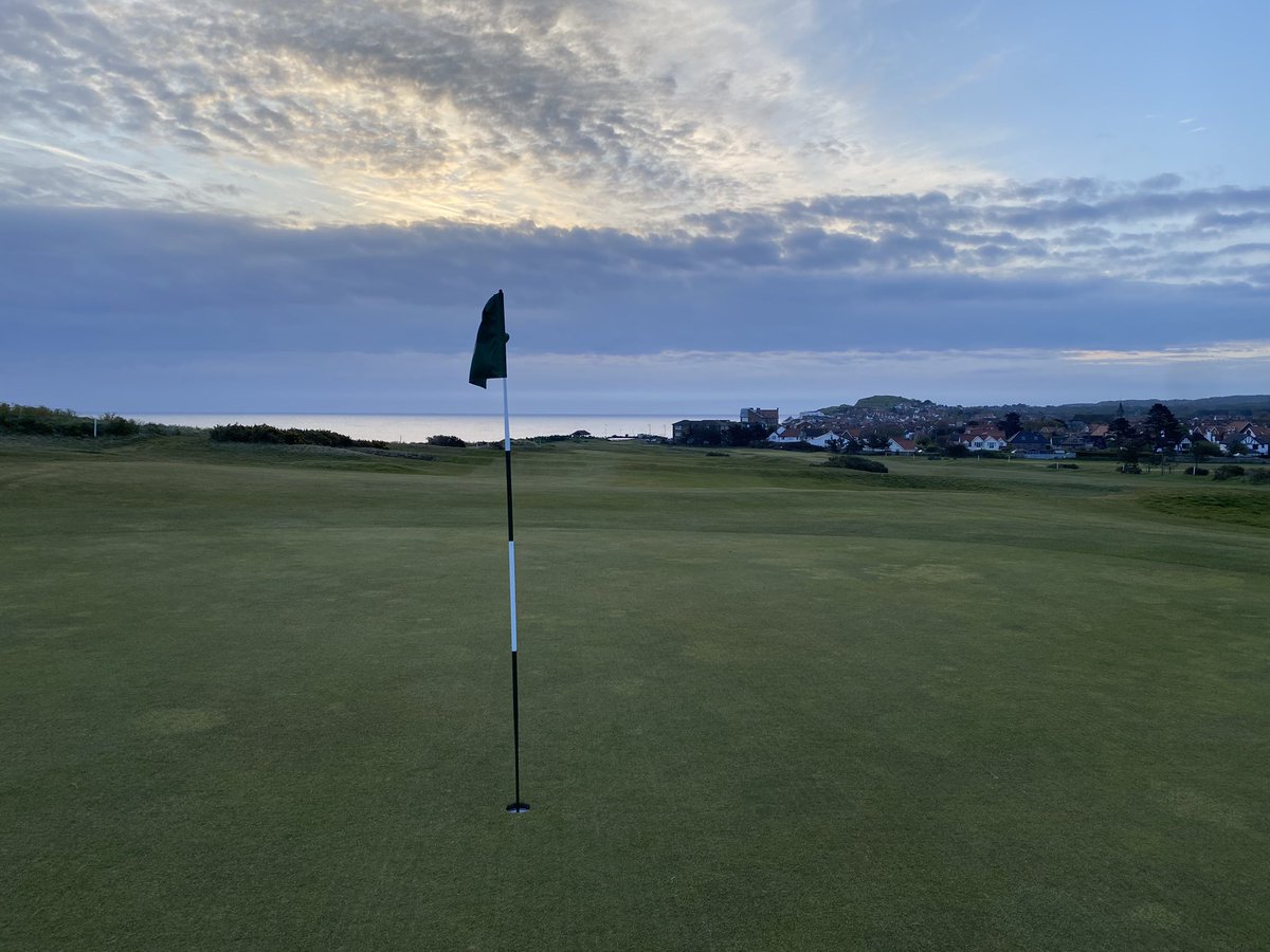 SkyCaddieSteve's tweet photo. 5.15am start today @ the wonderful @SheringhamGolf , lots of modifications to update ,enlarged greens, modified,removed,added bunkers,modified fairways & new tees. a dry chilly morning ,so it was a fabulous walk with the course all to myself #groundmapping #proactiveGPSupdating https://t.co/ejrzqGwmBW