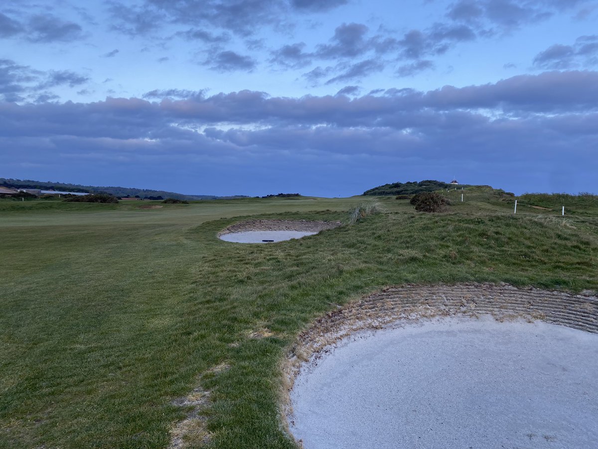 SkyCaddieSteve's tweet photo. 5.15am start today @ the wonderful @SheringhamGolf , lots of modifications to update ,enlarged greens, modified,removed,added bunkers,modified fairways & new tees. a dry chilly morning ,so it was a fabulous walk with the course all to myself #groundmapping #proactiveGPSupdating https://t.co/ejrzqGwmBW