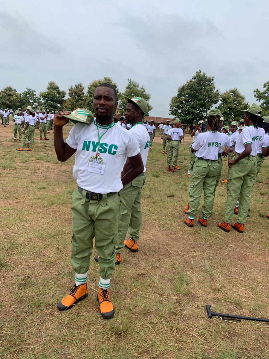 TorubeliEmma's tweet image. NYSC Orientation Camp, Emure Ekiti state.

FGPikin 😂😂😂

#NyscBatchA2 #Rapture #NYSC #Ijaw